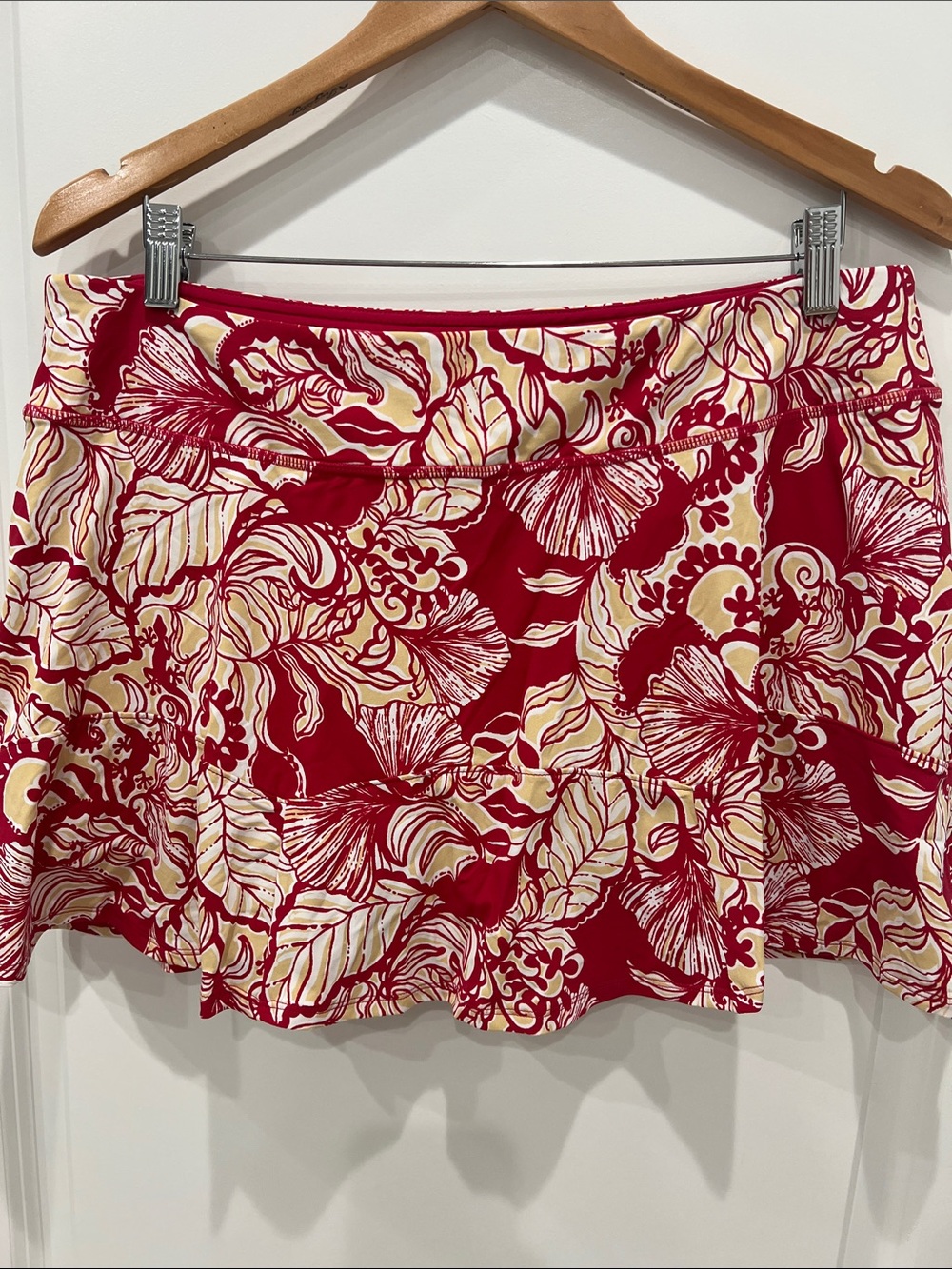 Lilly Pulitzer Red and Cream Floral Skort